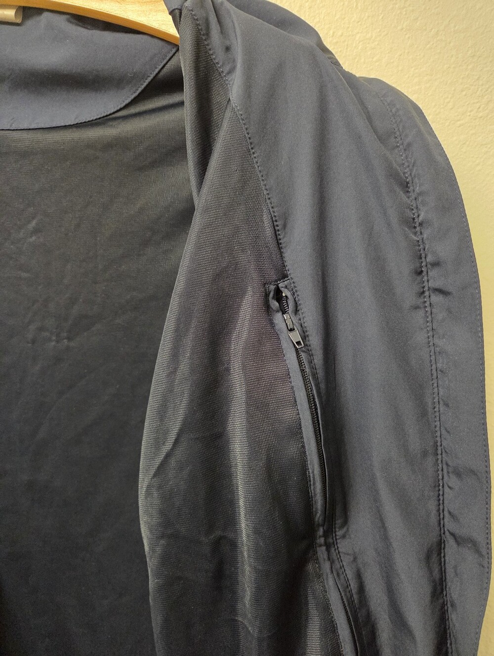 Jacket - Picture 7 of 11